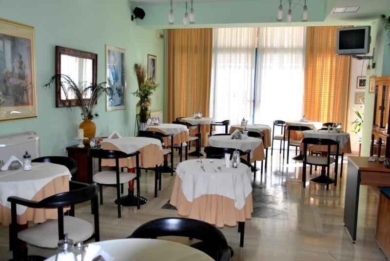 Kalypso Hotel Poros  Buitenkant foto